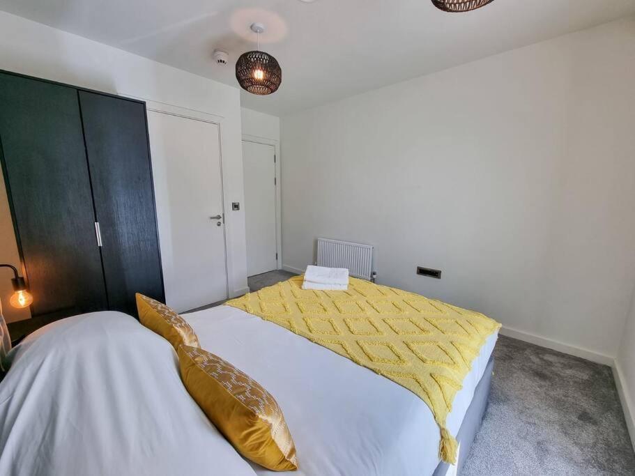 Luxury City Centre Townhouse With Parking Manchester Extérieur photo