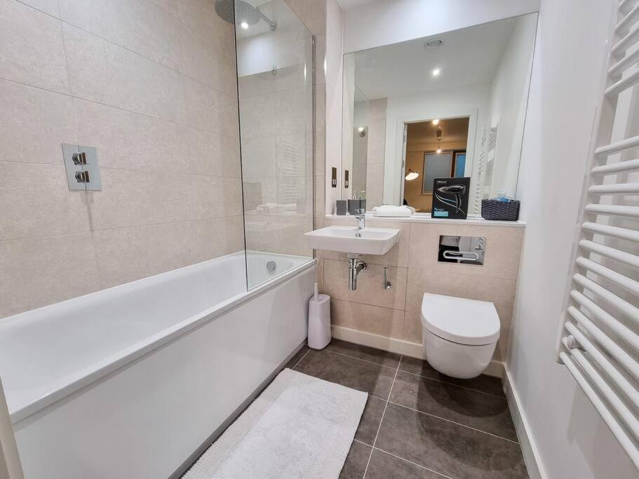 Luxury City Centre Townhouse With Parking Manchester Extérieur photo