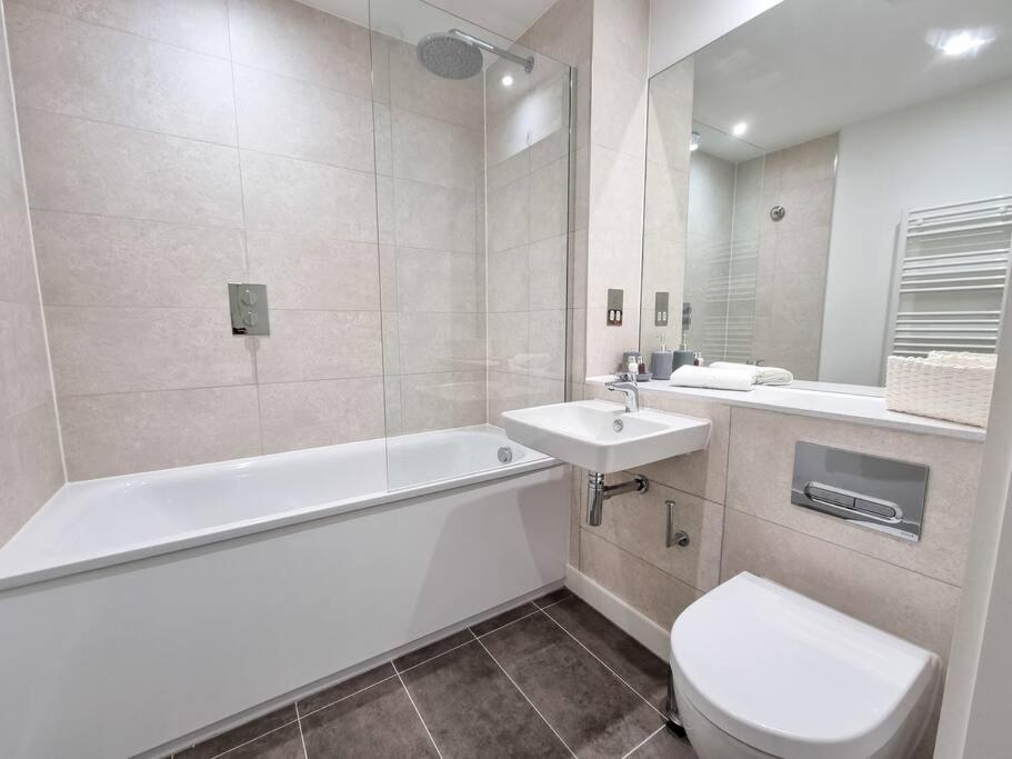 Luxury City Centre Townhouse With Parking Manchester Extérieur photo