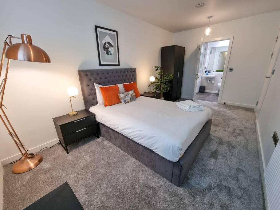 Luxury City Centre Townhouse With Parking Manchester Extérieur photo