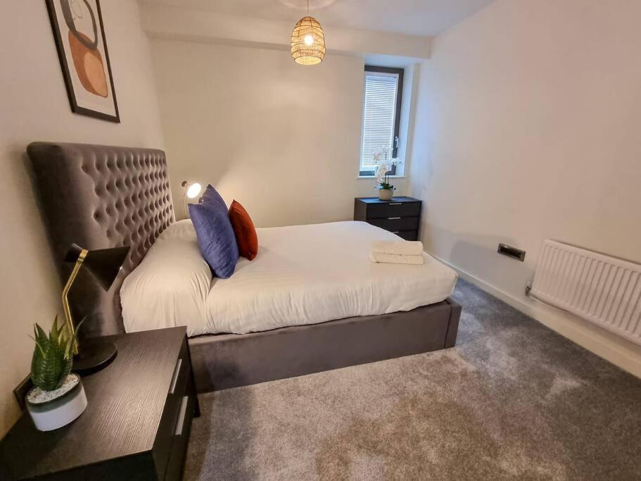 Luxury City Centre Townhouse With Parking Manchester Extérieur photo